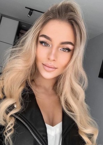 Алина, Г. Опочка